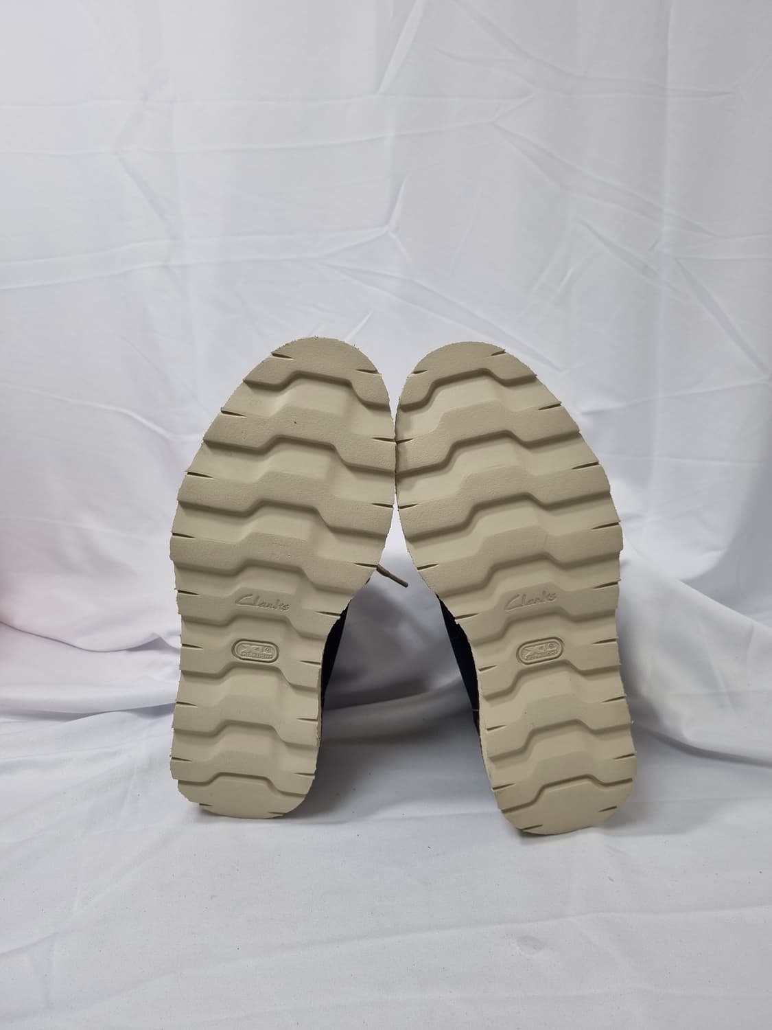 250 클락스 네이비 스웨이드 처카 부츠 상품이미지4