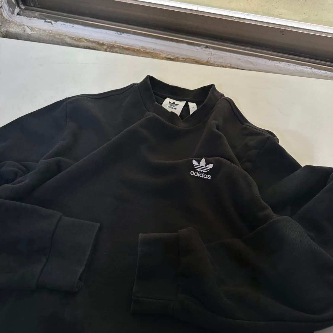 2XL 아디다스오리지날 불꽃로고 블랙 스웻맨투맨 상품이미지1