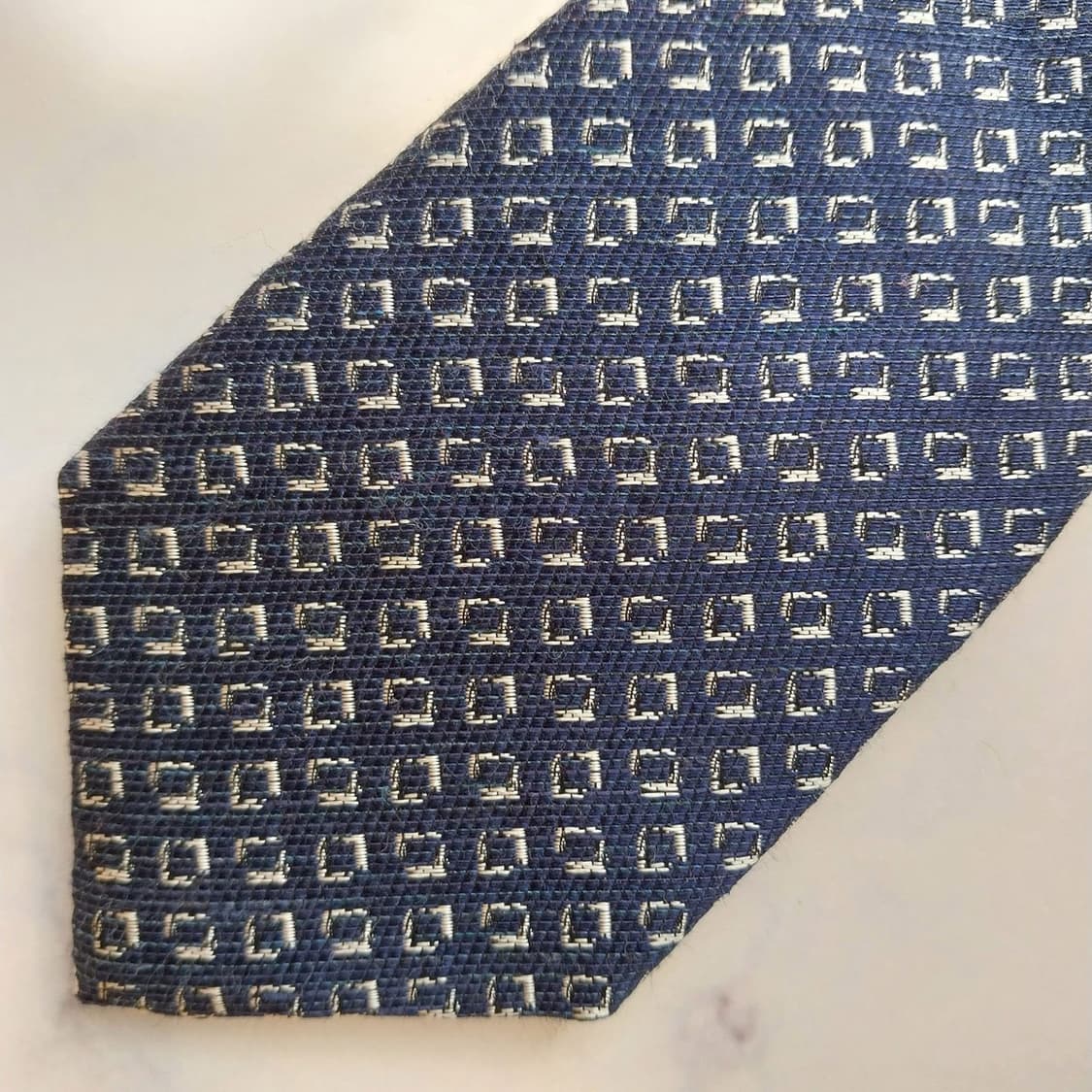 지오송지오 넥타이 네이비 기하학 패턴 A+등급 K2375
 상품이미지7
