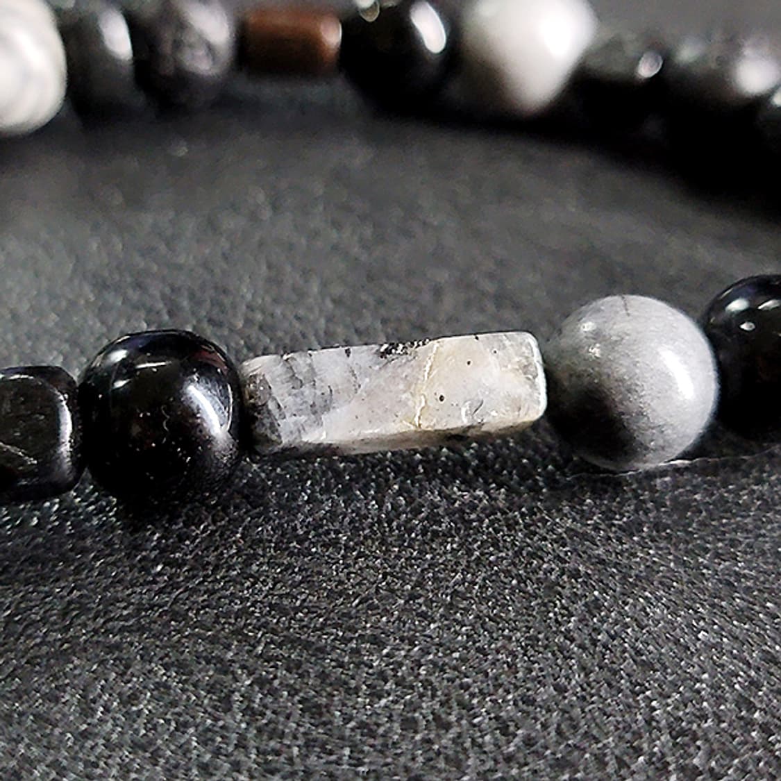 Erynd 하울라이트 바솔트 8mm 남자 빈티지 우주 원석 팔찌 상품이미지2