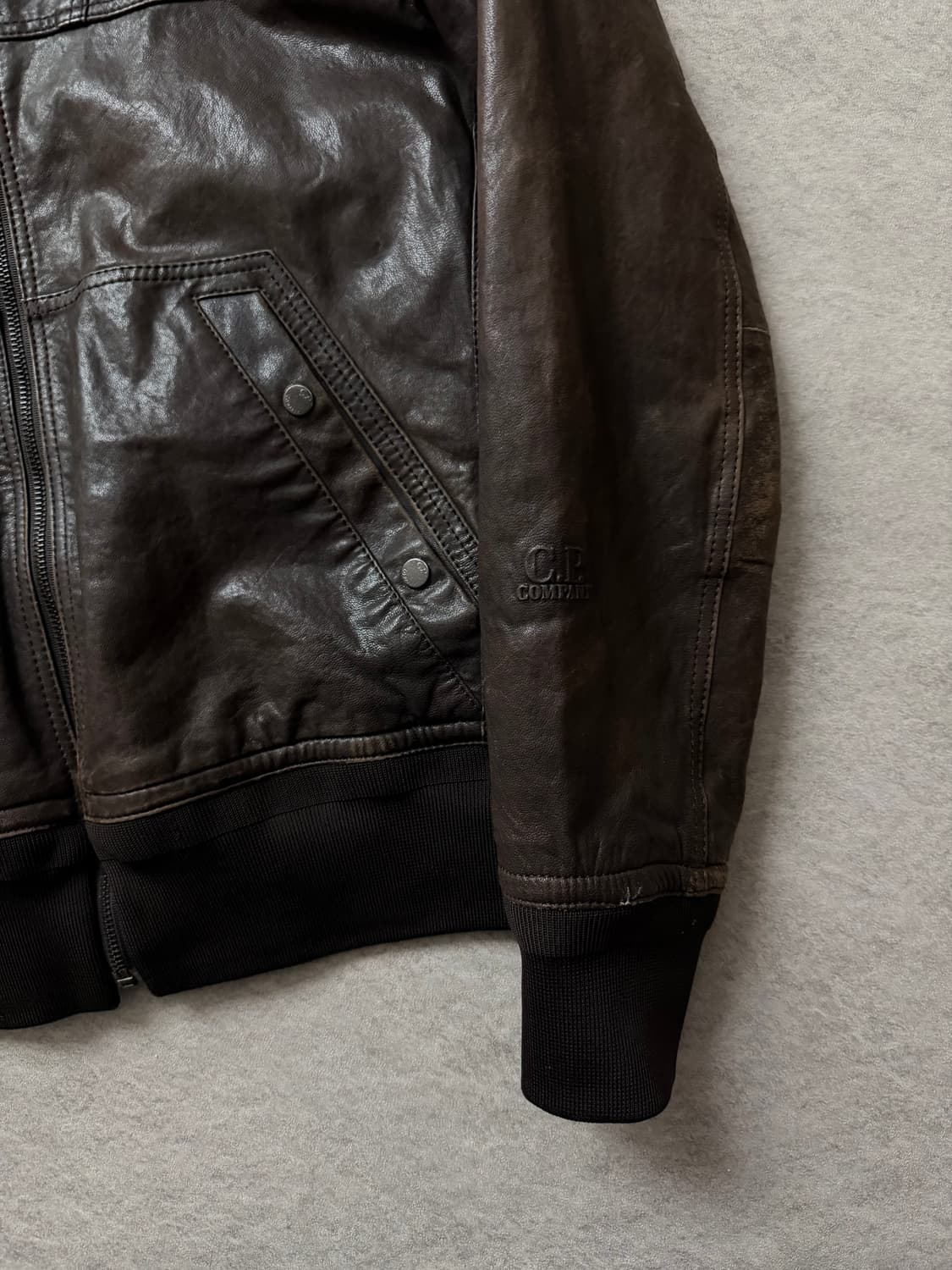 CP컴퍼니 고글 램스킨 레더자켓 상품이미지8