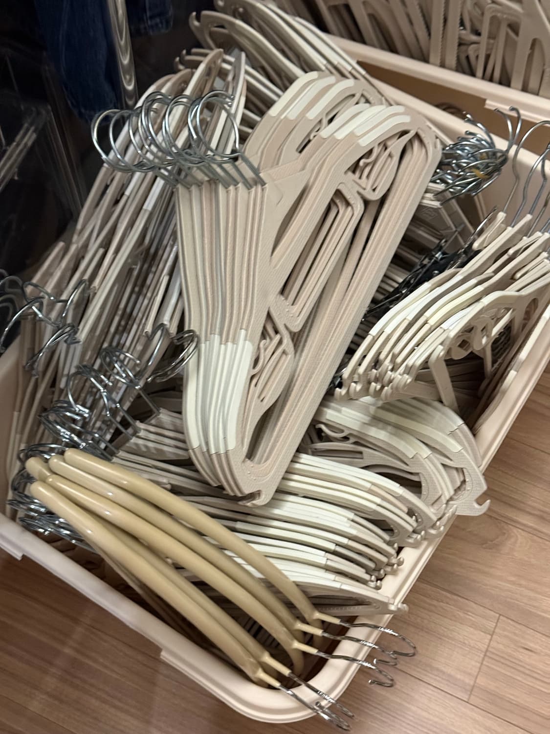 아임홈리빙 논슬립 회전형 지니 옷걸이 슬림 논슬립 215개 상품이미지9