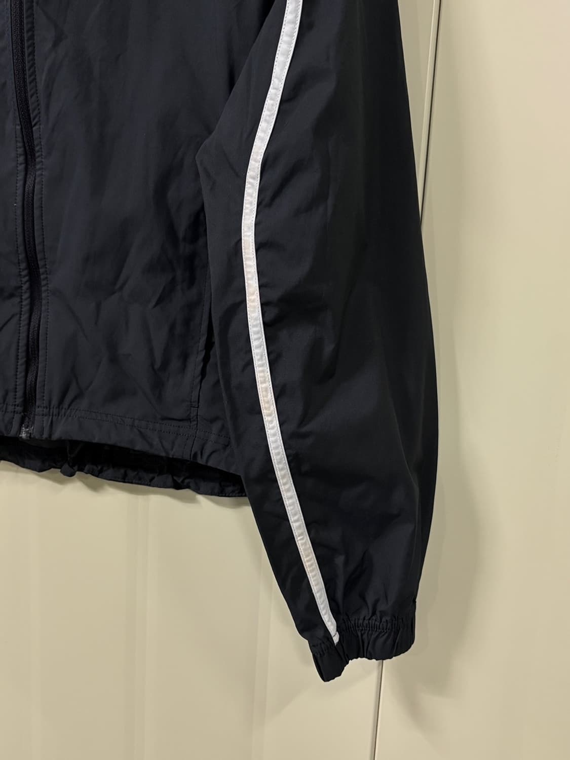 나이키(NIKE) 에어 러닝 바람막이 크롭 자켓 상품이미지3