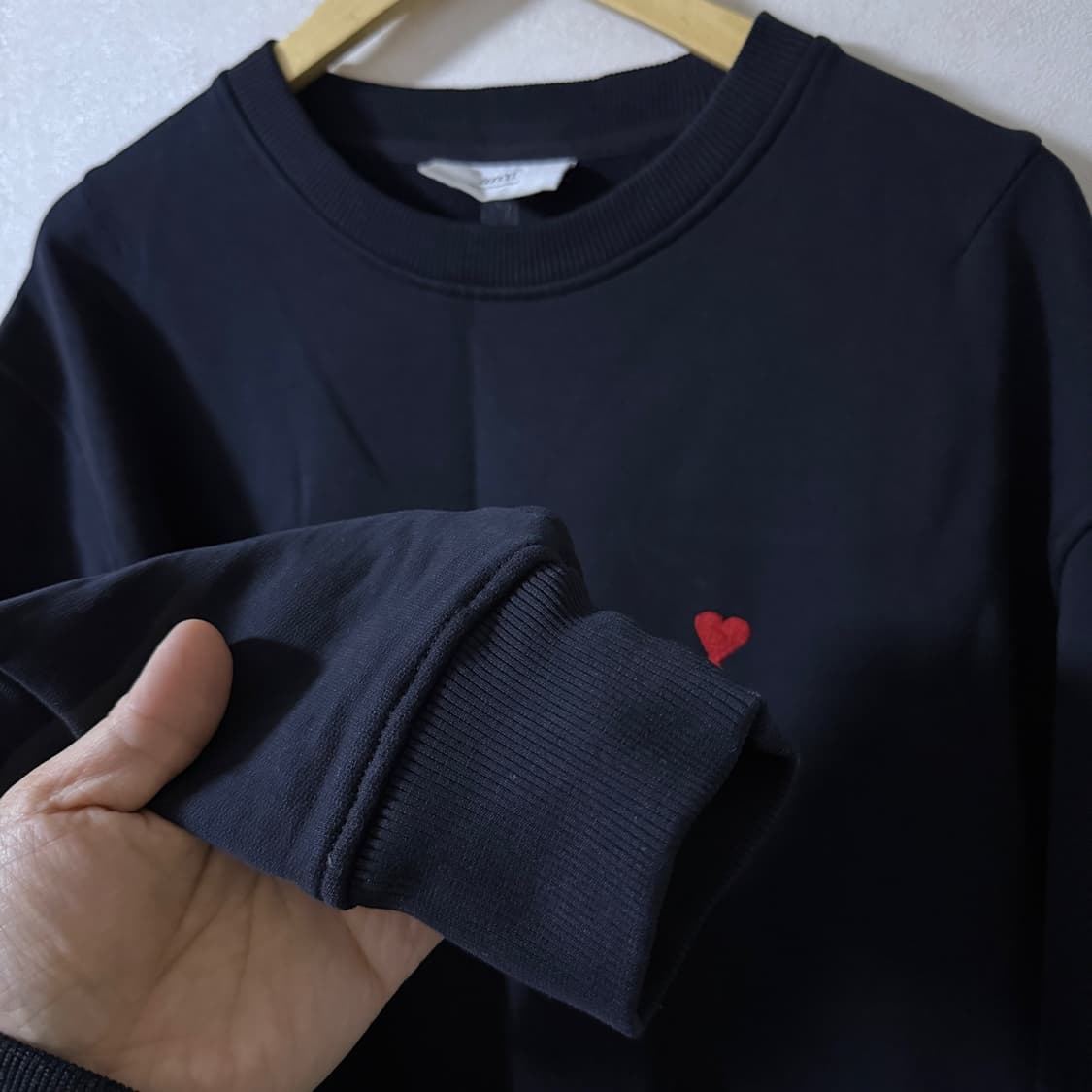 아미 하트로고 맨투맨 블랙 BFHJ007.730 XXL (남성 105) 상품이미지6