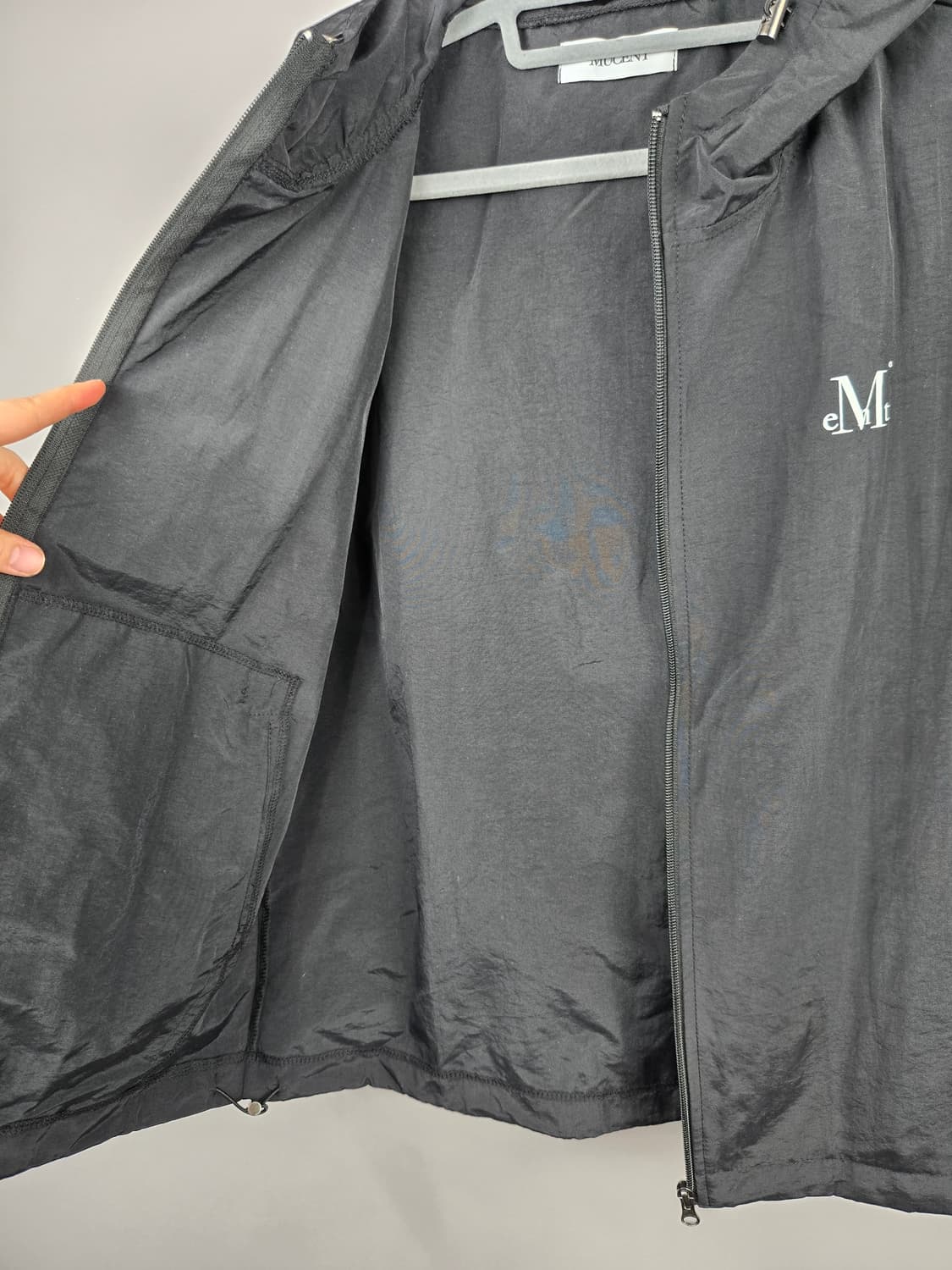 [무료배송]무센트 F 공용 테크 나일론 후드 베스트 아노락 조끼 상품이미지9