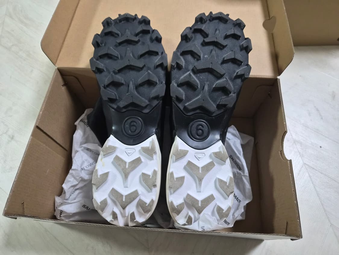 살로몬 x MM6 메종 마르지엘라 크로스 로우 블랙 280 상품이미지4
