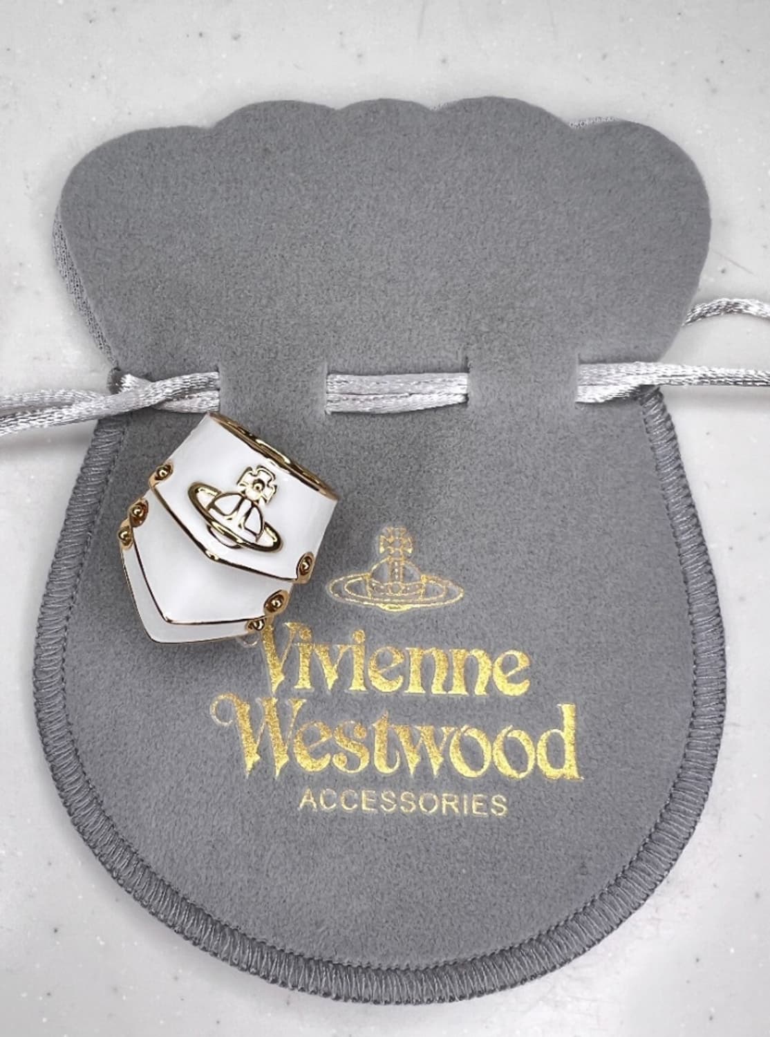 비비안웨스트우드 아카이브 골드화이트 아르테미스 너클링 반지 상품이미지9