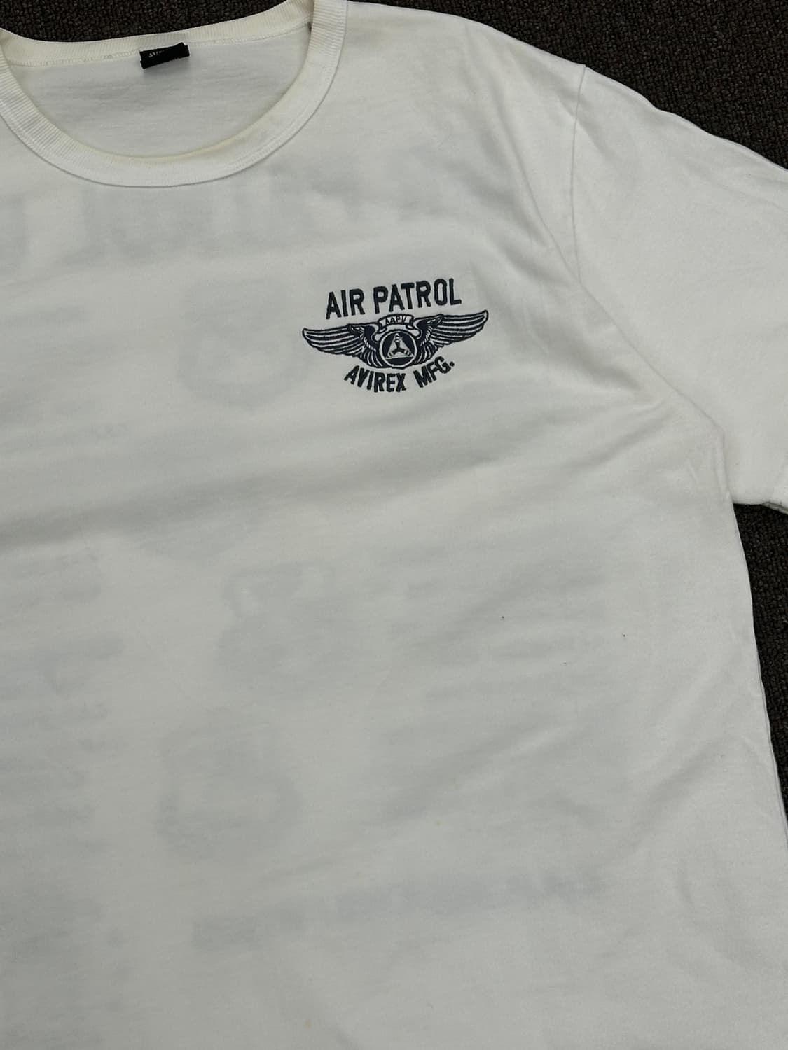 XL)AVIREX 빈티지 후면 자수 그래픽 반팔 상품이미지4