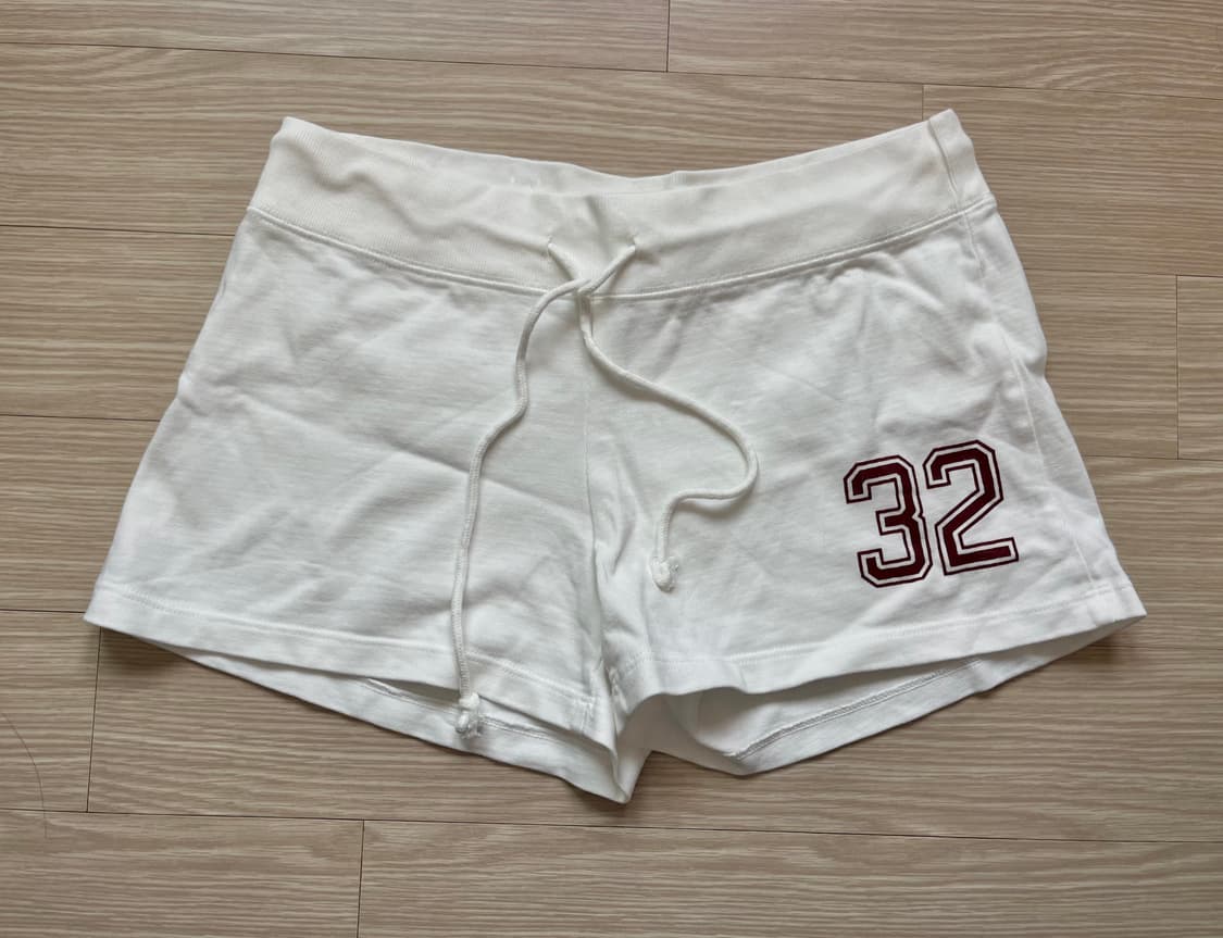 브랜디멜빌 화이트 스웨트 쇼츠 상품이미지4