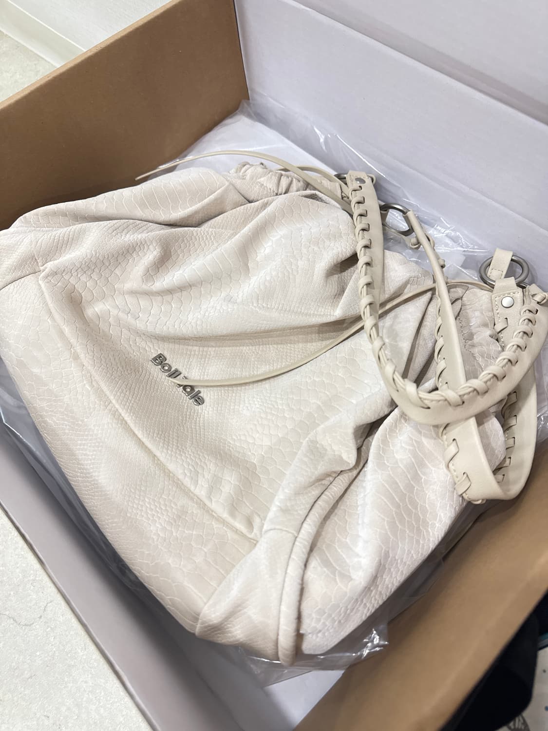 보일테일 비앙카백 상품이미지1