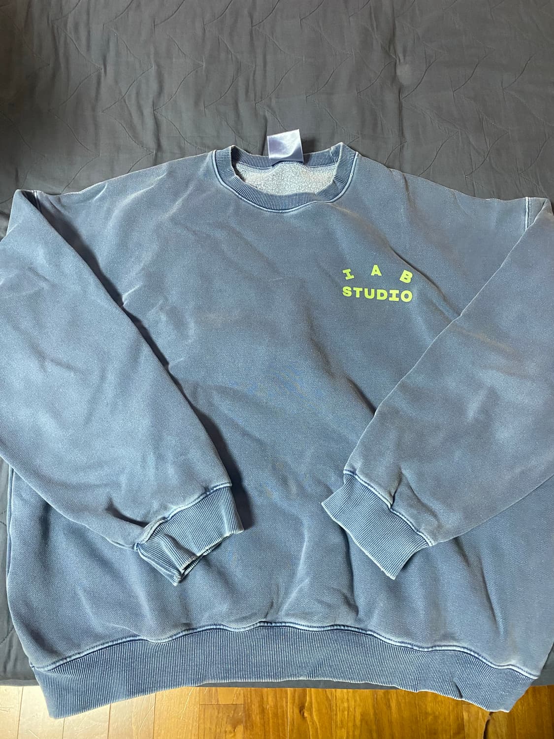 아이앱 스튜디오 피그먼트 맨투맨 L사이즈 상품이미지2