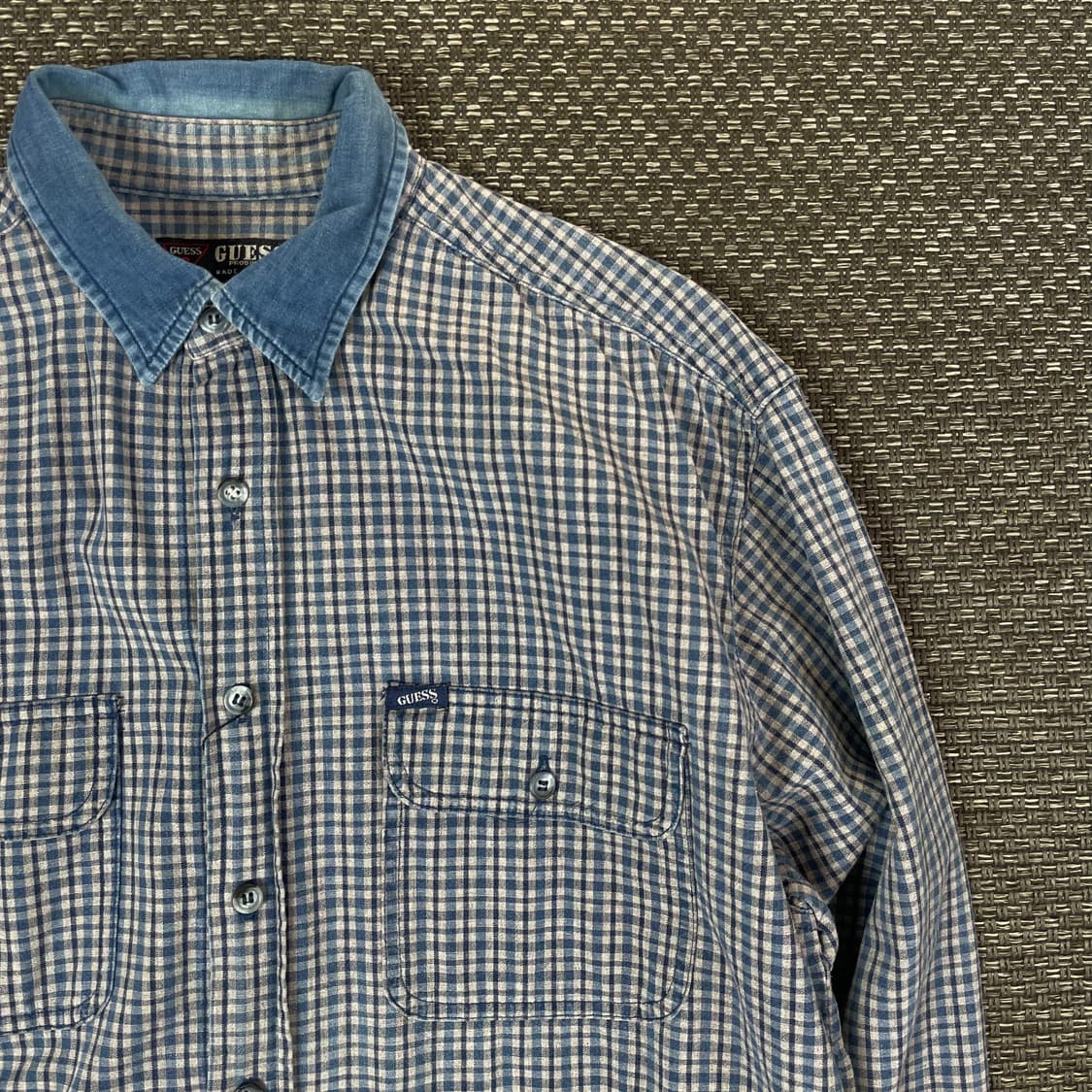게스 원포켓 미니로고 블루 타탄체크 셔츠 S 상품이미지3