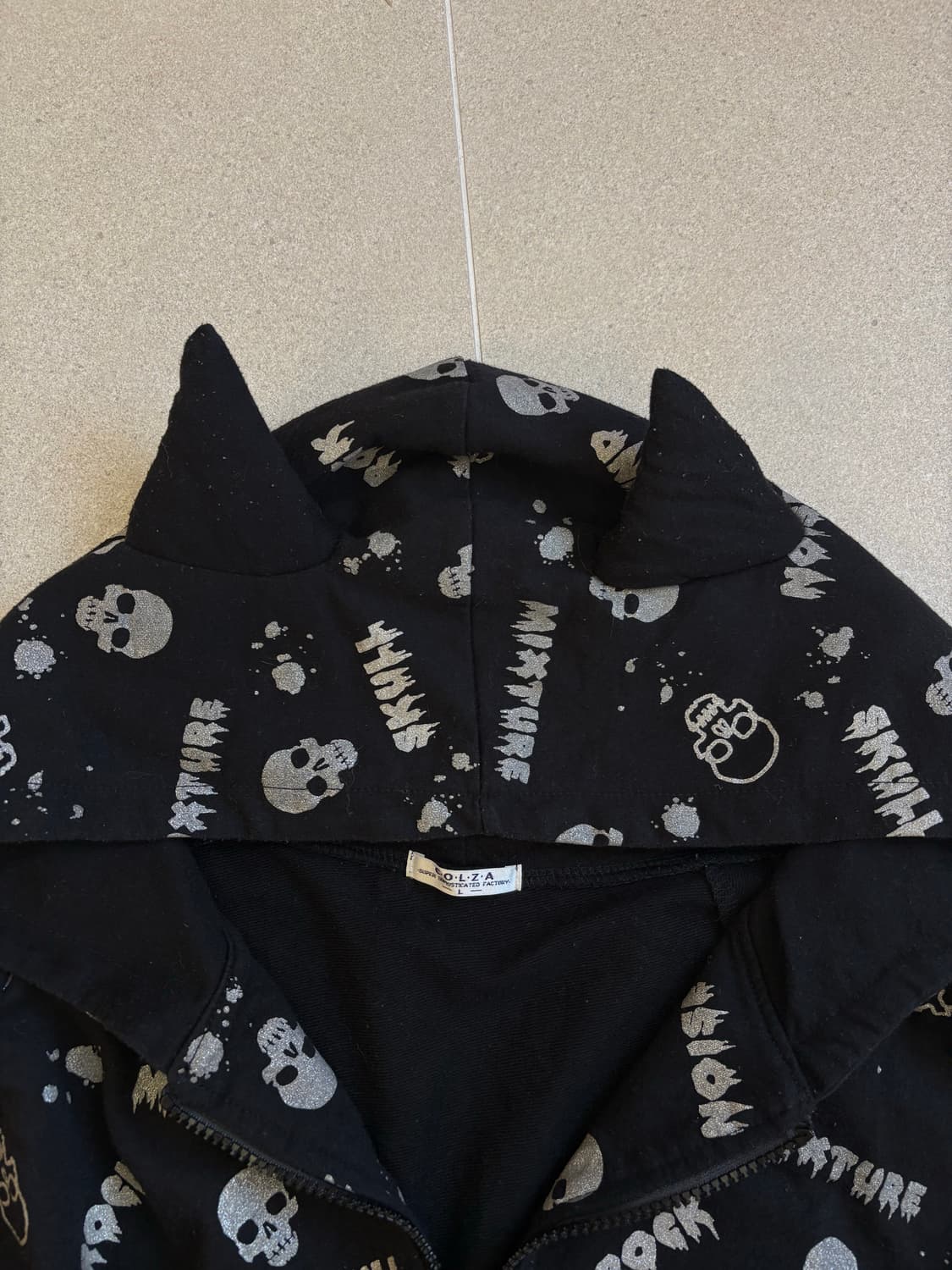 해골 악마뿔 후드집업 상품이미지3