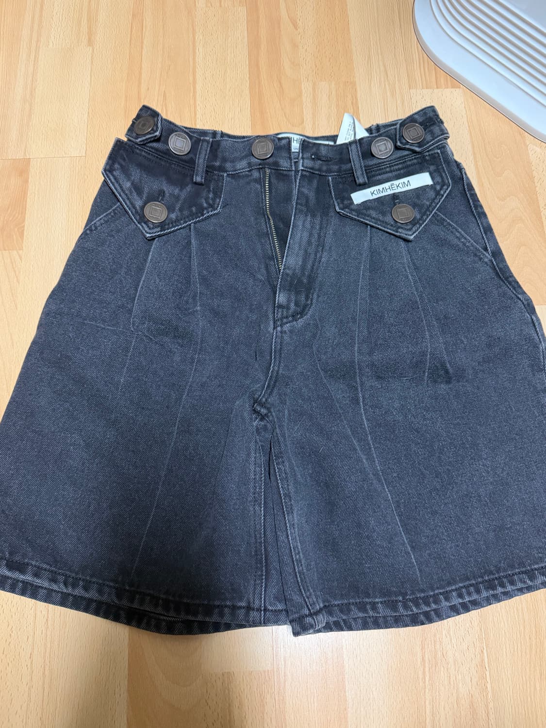 KIMHĒKIM 김해김 투포켓 반바지 블랙(여성) 상품이미지1