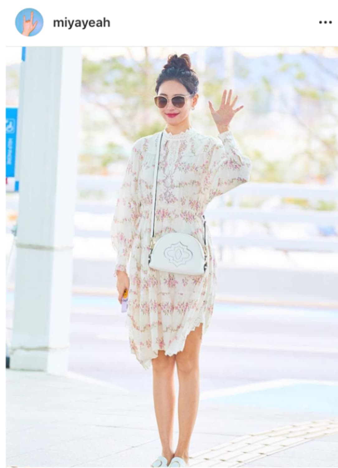 써스데이 레이스 플라워 미디원피스 상품이미지6