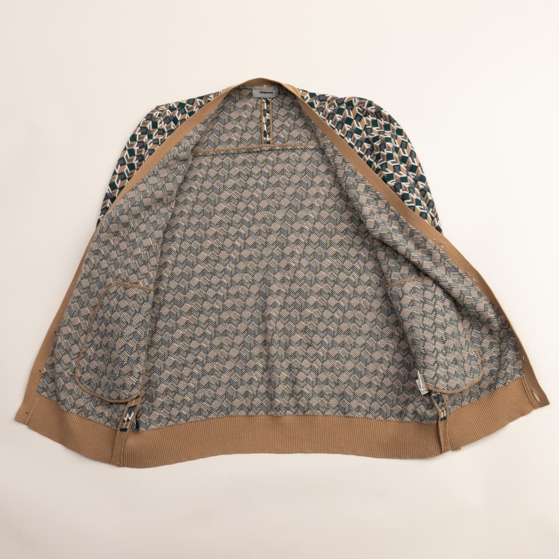 언더커버 가디건 2사이즈 (95 M) 상품이미지2