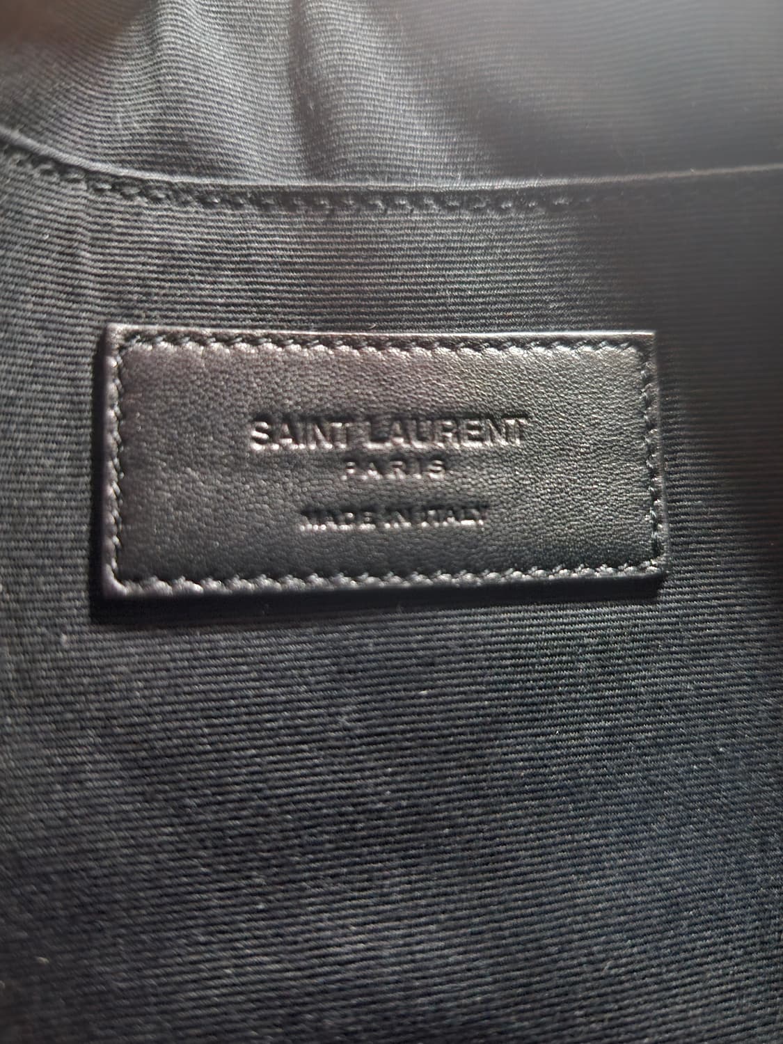 생로랑 모노그램 레더 클러치백 상품이미지4