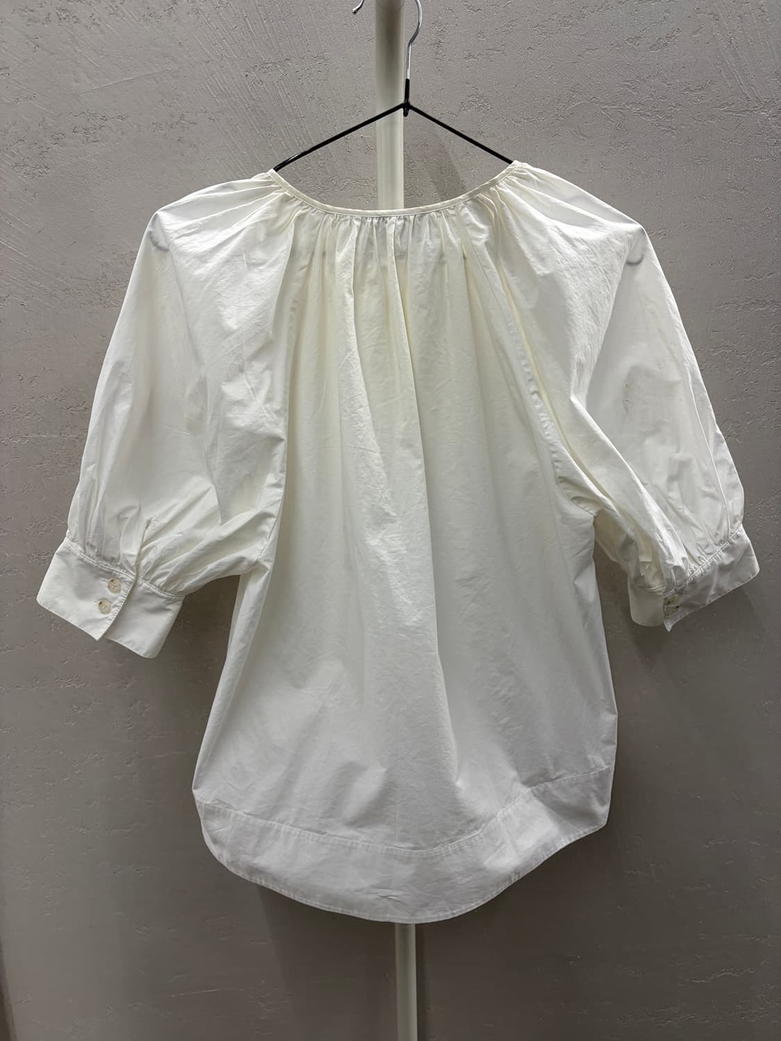 리매튜스 Lee Mathews 화이트 블라우스 상품이미지3