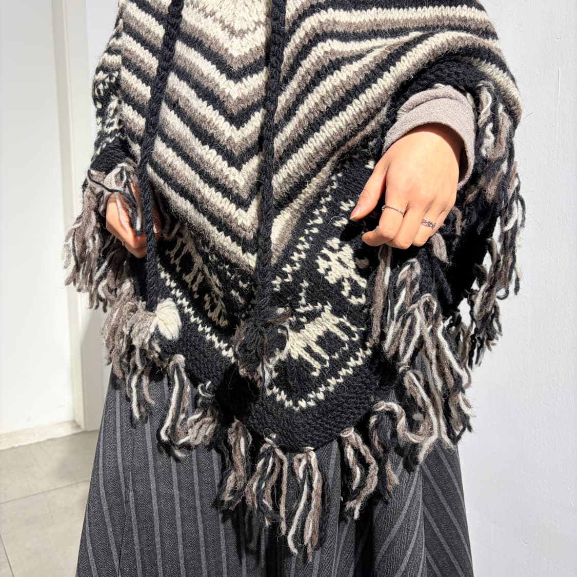 노르딕 모리 케이프 망토 상품이미지3