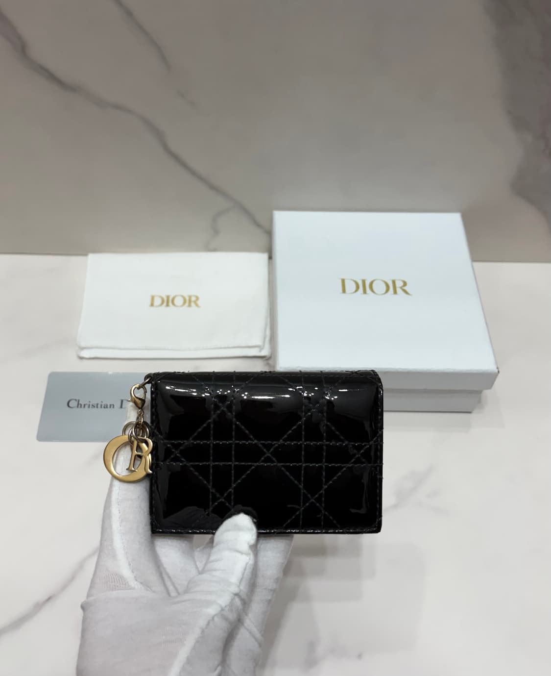 [정품] S급 디올 레이디 페이던트 까나쥬 반지갑 상품이미지1