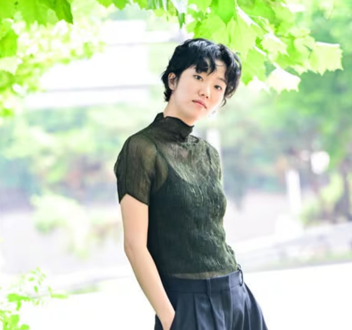 [택채 새상품] 이세이 미야케 시폰 트위스트 3 탑 나이트 그린 상품이미지5