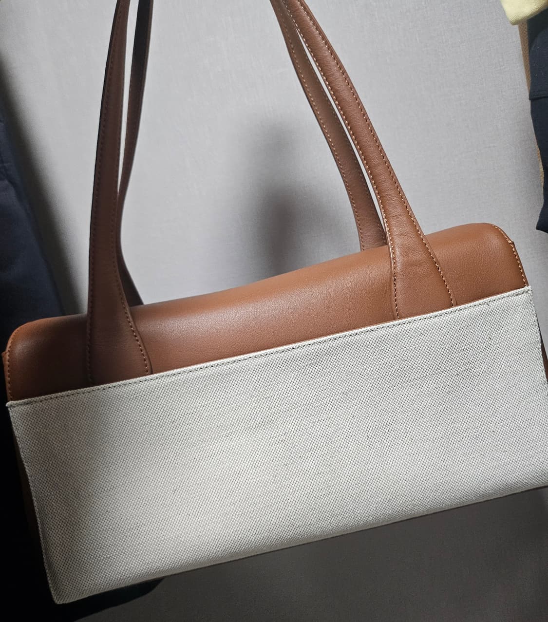 (새상품) 벗튼 캔버스 레더 숄더백 상품이미지6