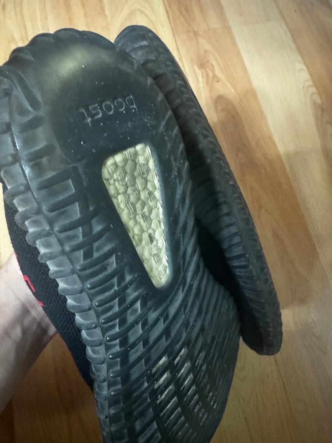 이지부스트350 v2 블랙레드 상품이미지6