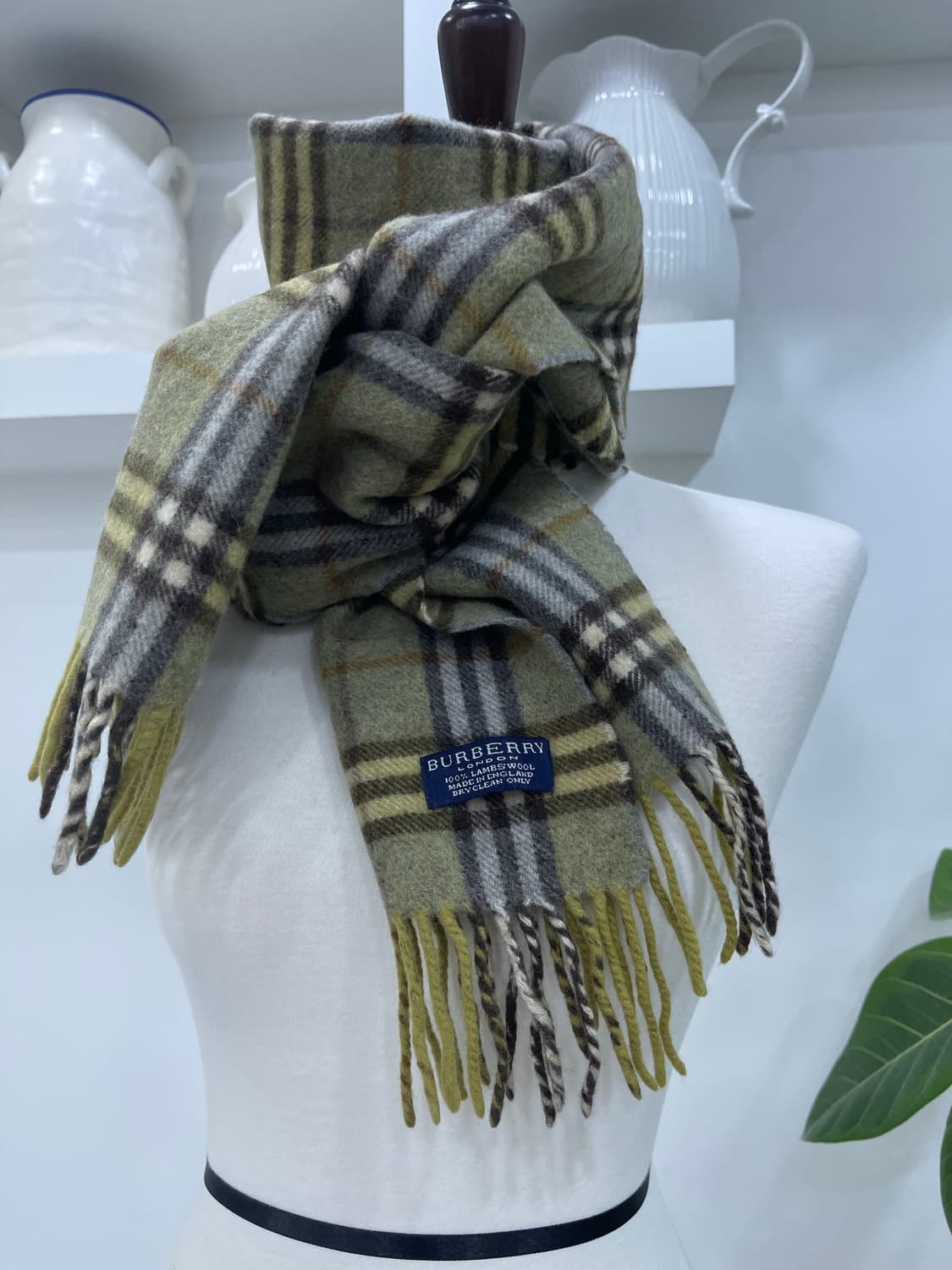 버버리 Lambs wool 목도리 상품이미지1