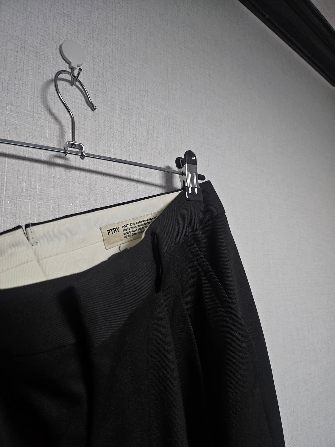 포터리 투플리츠 와이드 슬랙스 챠콜 상품이미지2