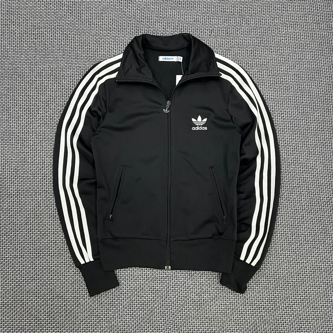 착샷O 아디다스 블랙 빅로고 져지 85 상품이미지1