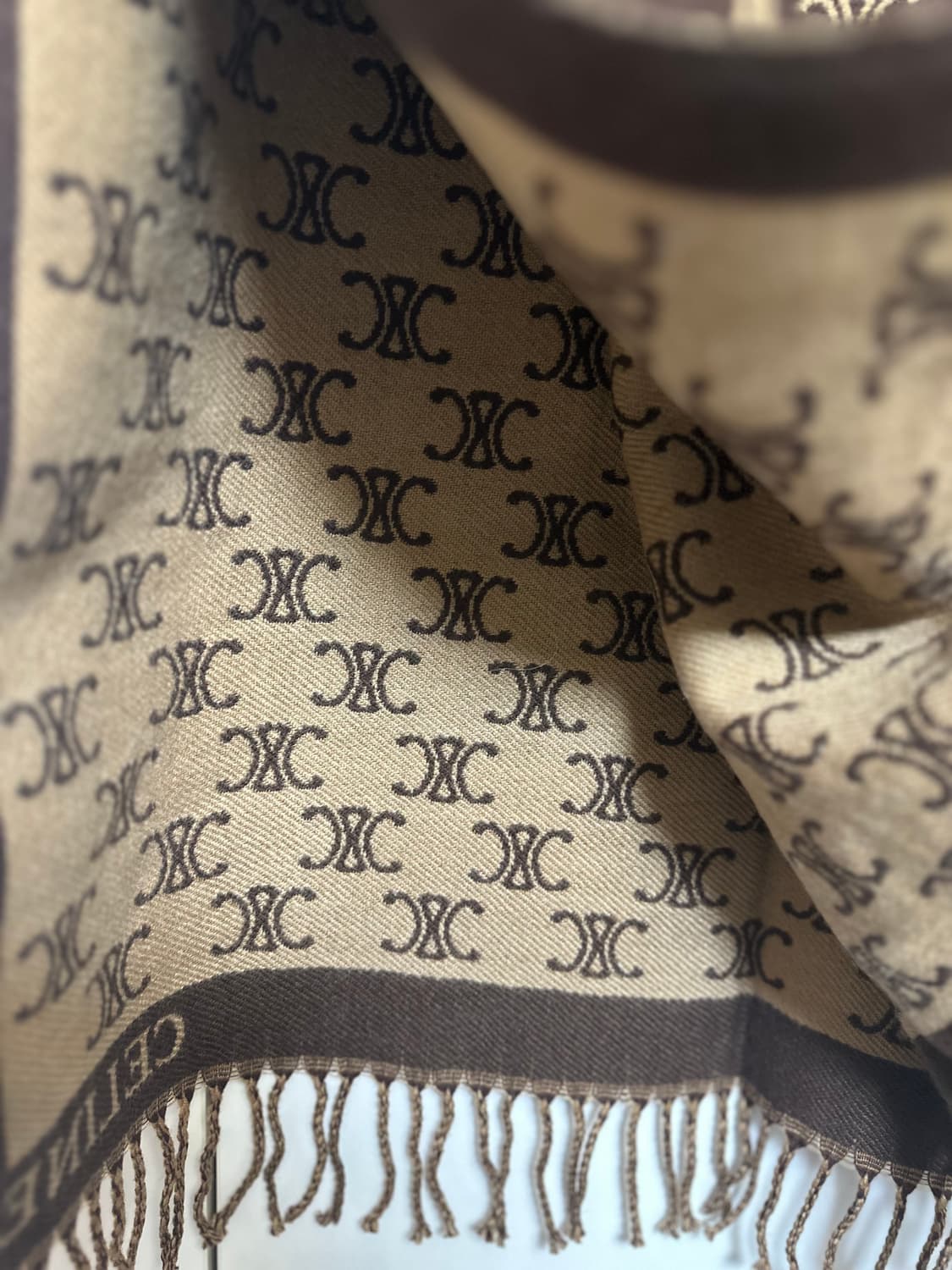 셀린느 트리오페 캐시미어브라운 숄&머플러 남여공용 상품이미지3