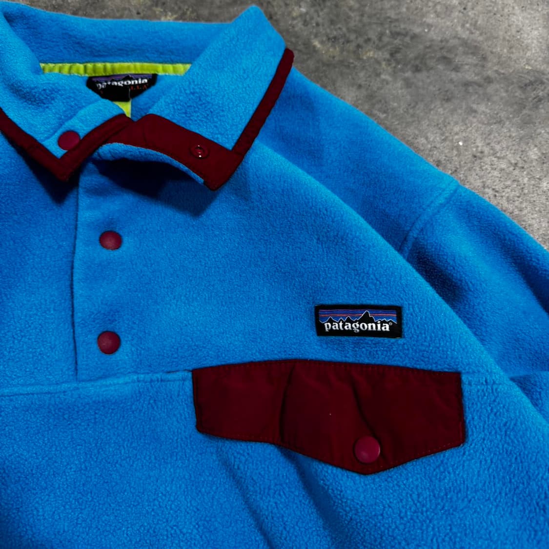 파타고니아 신칠라 스냅-T 스몰더 블루 버니쉬드 레드 상품이미지2