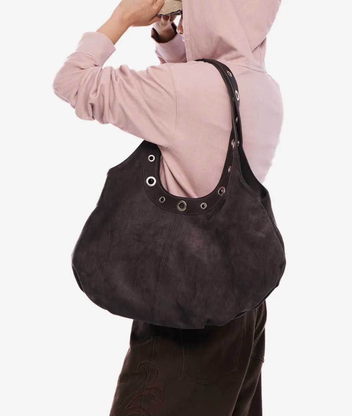 아캄 Suede Eyelet Dumpling Bag (Charcoal) 상품이미지2