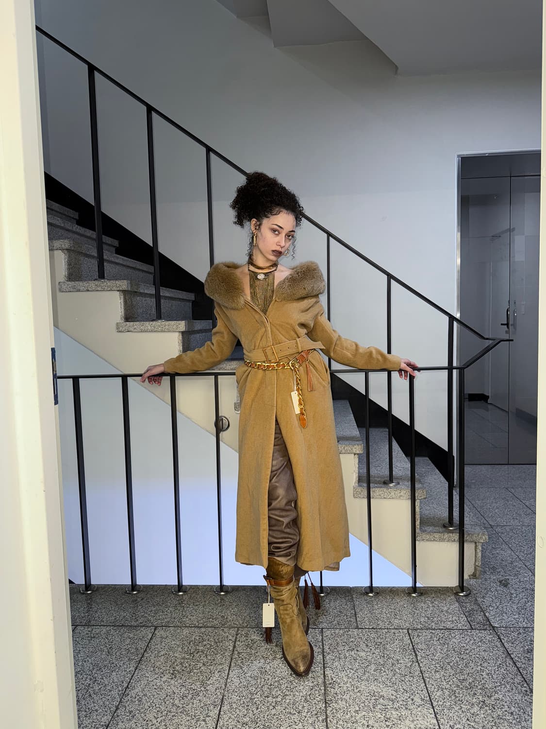 fur collar maxi coat 상품이미지1