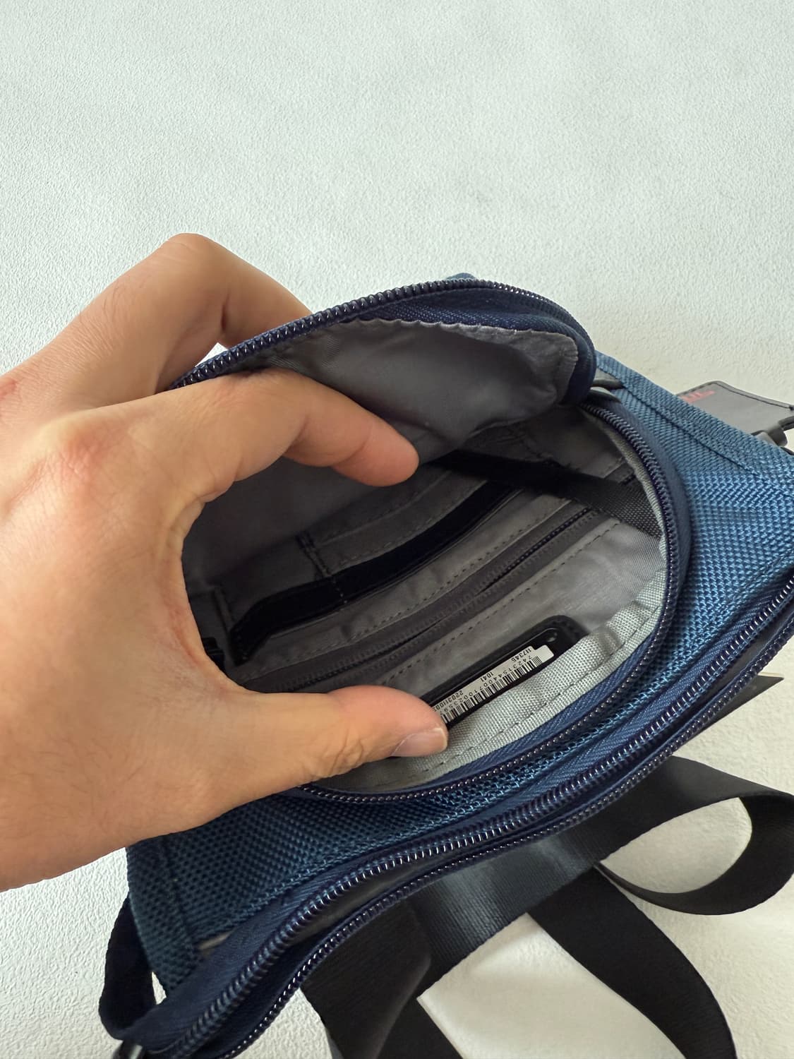 투미(TUMI) 크로스백 상품이미지7