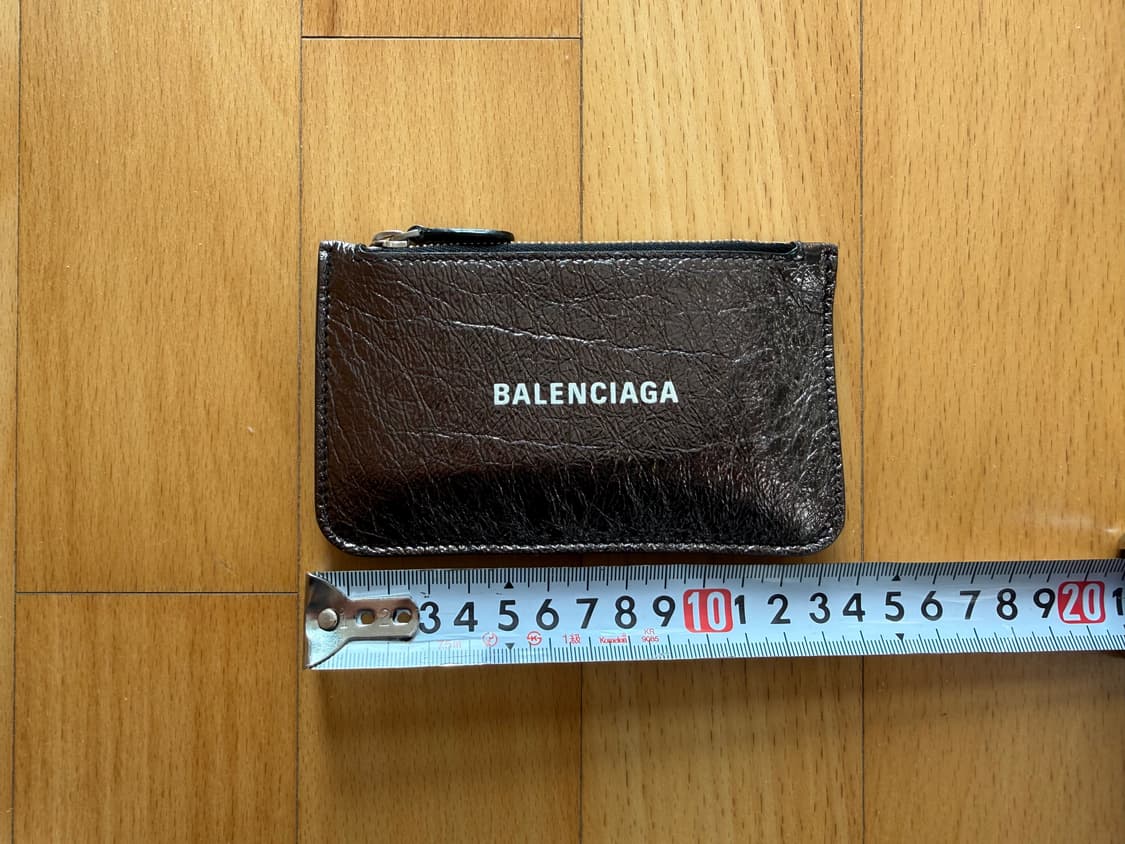 발렌시아가 BALENCIAGA 지갑 중지갑 지퍼돌이 스터드 반지갑 명품지 상품이미지1