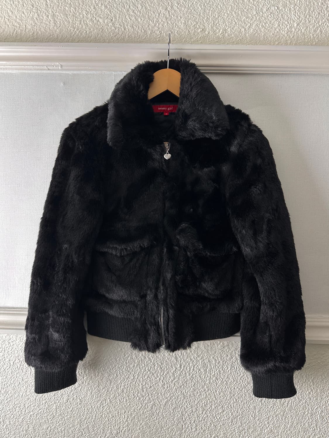 Tommy Girl 크롭 퍼 자켓 상품이미지7