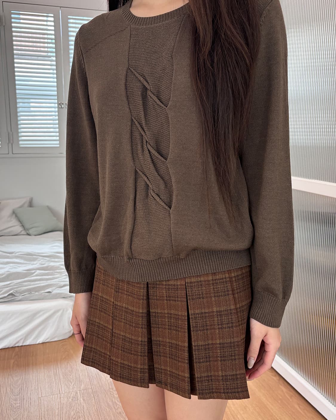 twisted point choco brown pullover 상품이미지4