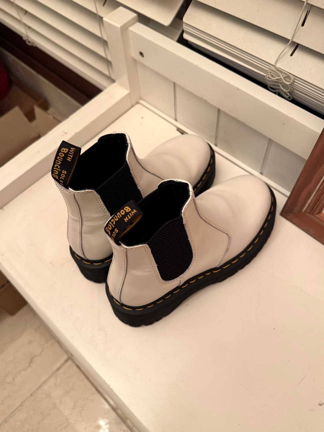 [EU38] 닥터마틴 2976 스무스 레더 플랫폼 첼시 부츠 상품이미지3