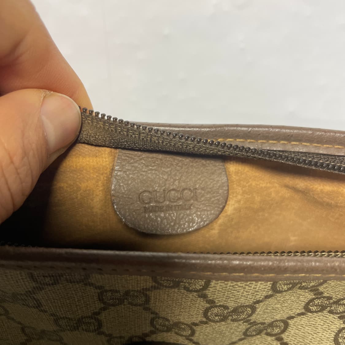 구찌 클래식 빈티지 GG모노그램 수프림 클러치백 상품이미지7