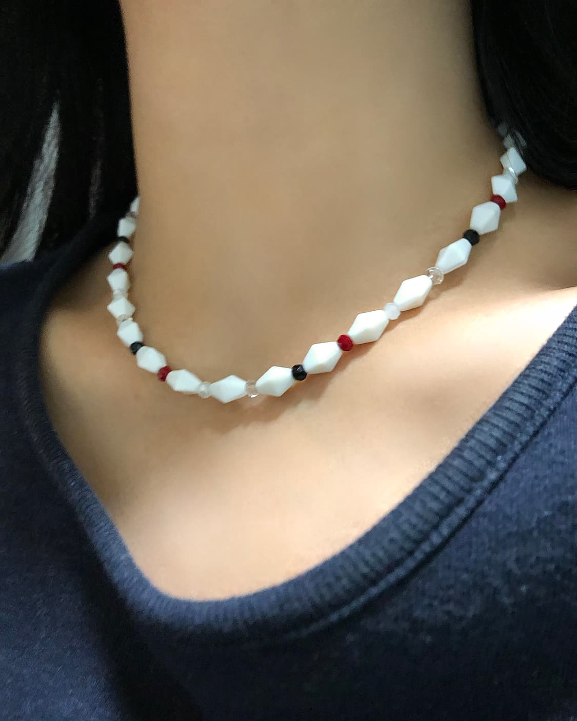 핸드메이드 비즈 목걸이 | 시로 마름모&크리스탈비즈 목걸이 | 가을겨울  상품이미지3