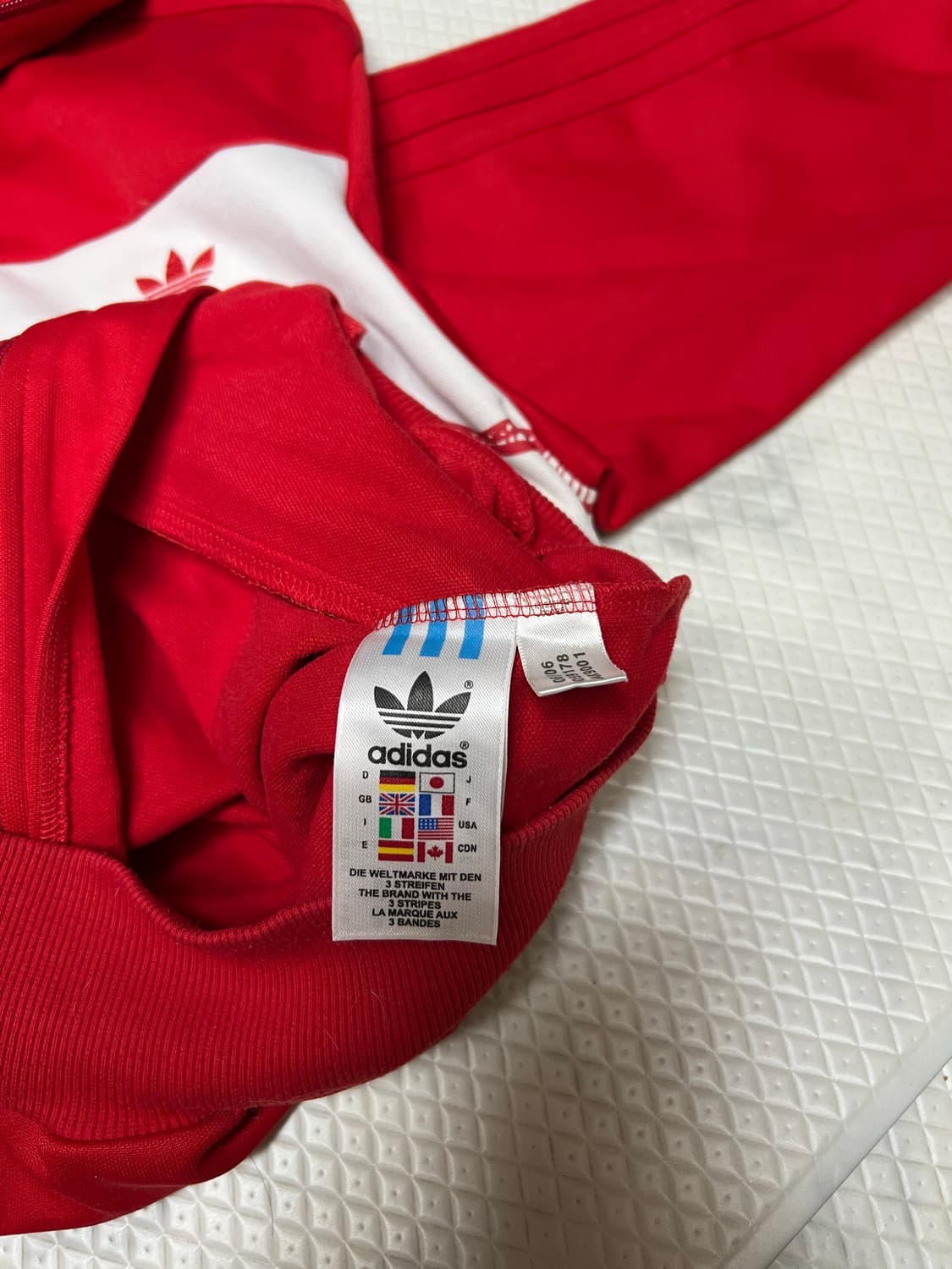 아디다스 런던 한정판 트랙탑 져지(London Track Top) 상품이미지3