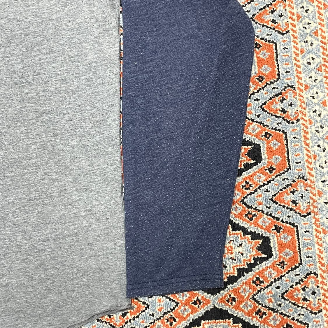 아베크롬비 그레이 나그랑 티셔츠 남성XL 상품이미지3