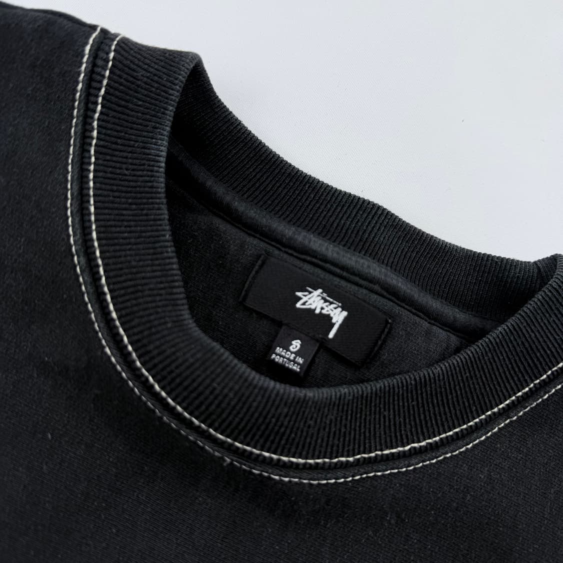 스투시 콘트라스트 스티치 맨투맨 상품이미지4