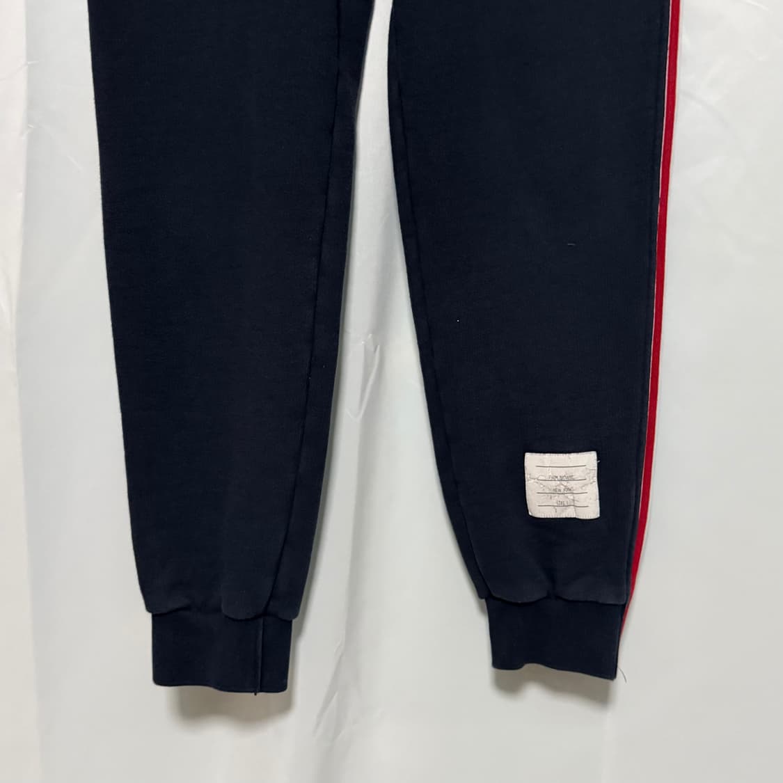 [1/백화점판] 톰브라운 스트라이프 트레이닝 조거팬츠 바지 네이비 상품이미지3