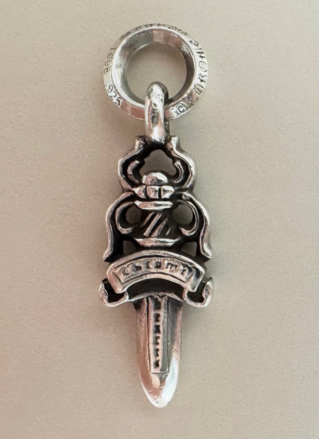 크롬하츠 5대거 펜던트 상품이미지1