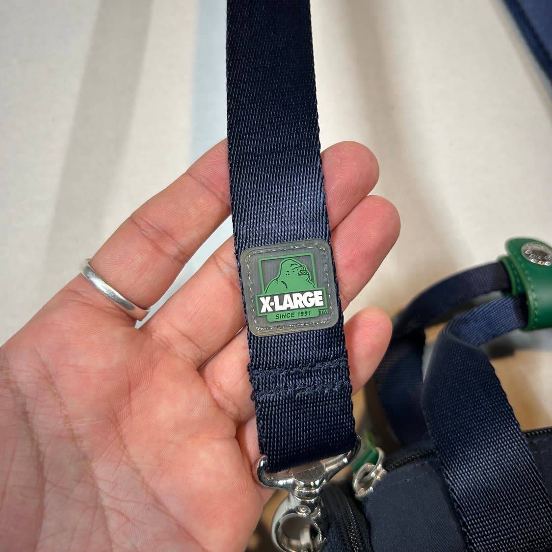 XLARGE 엑스라지 네이비 그린 드럼 숄더백 2way 상품이미지3