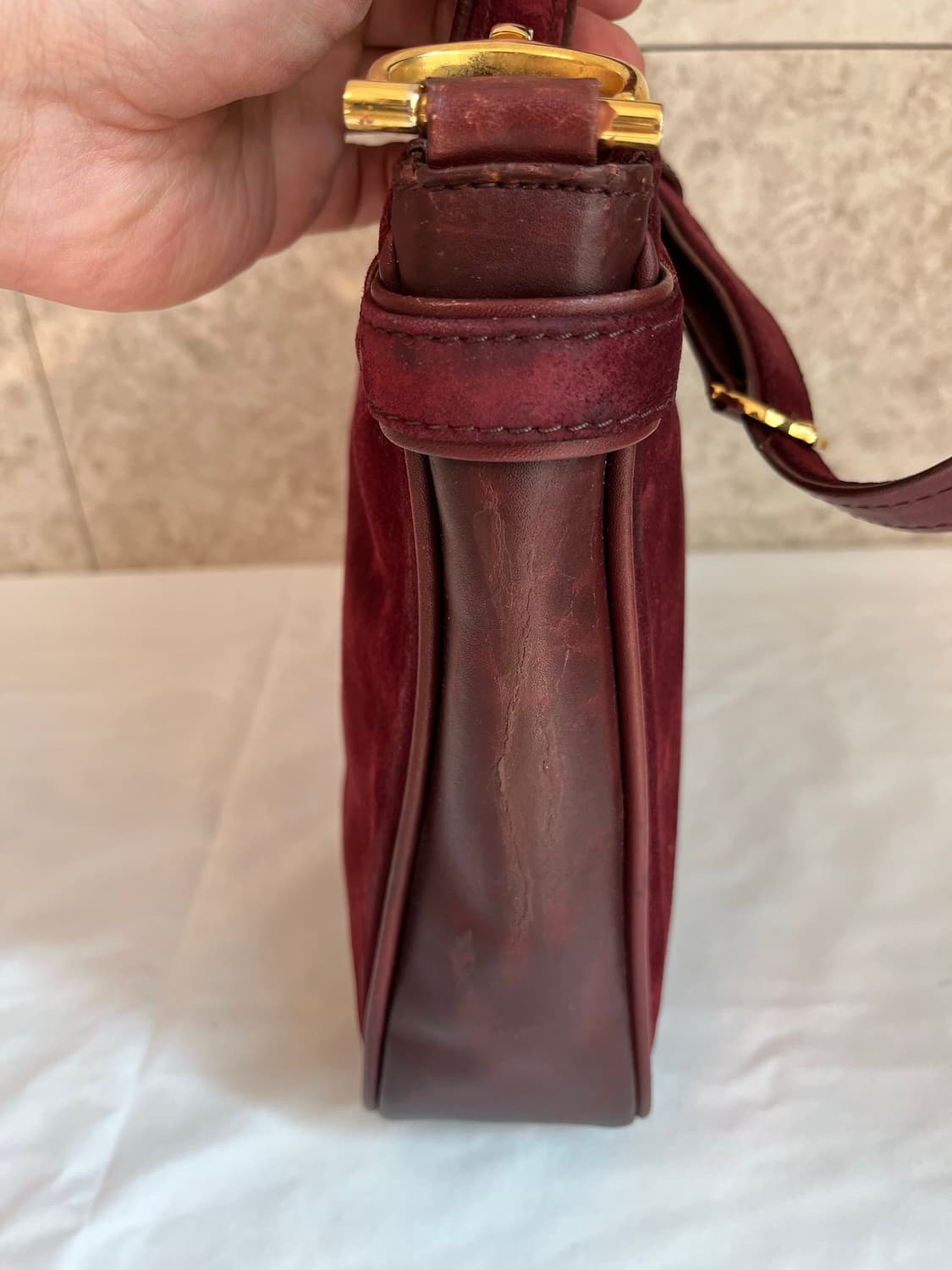 까르띠에 버건디 스웨이드 숄더백 상품이미지5