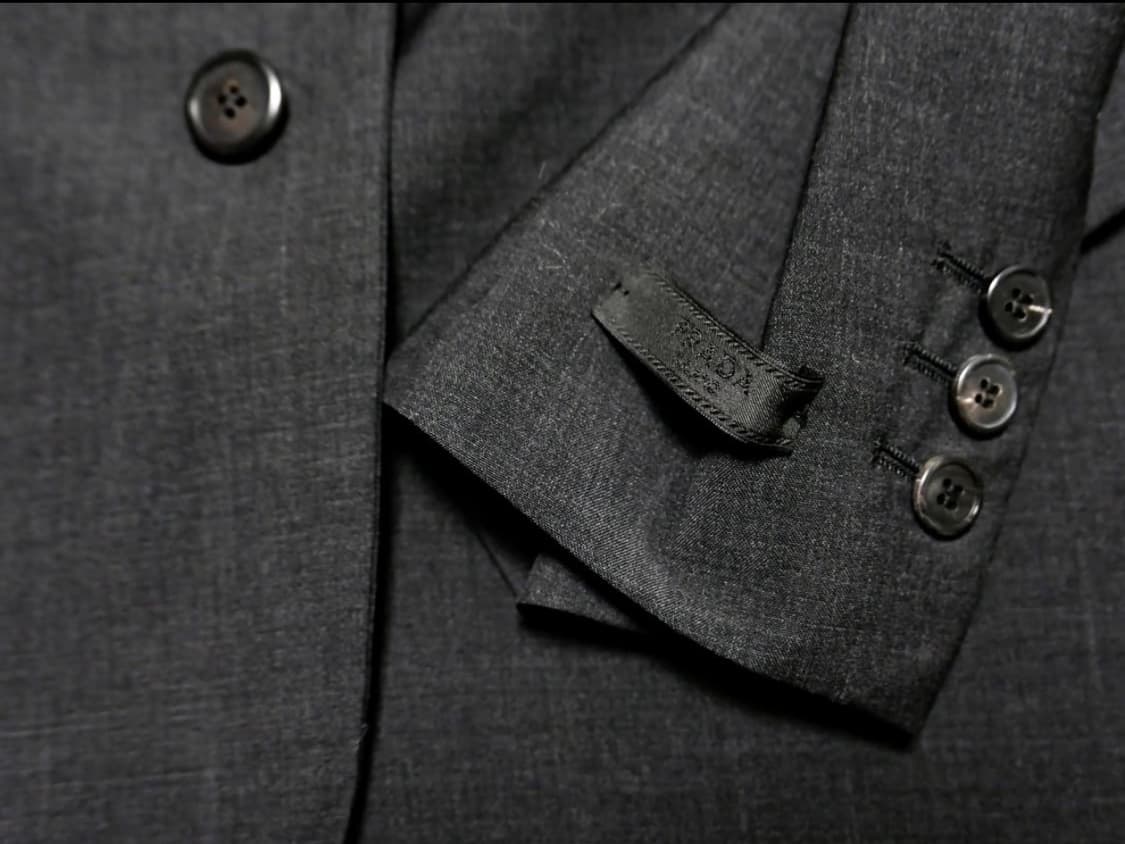 프라다 자켓팝니다. 상품이미지3