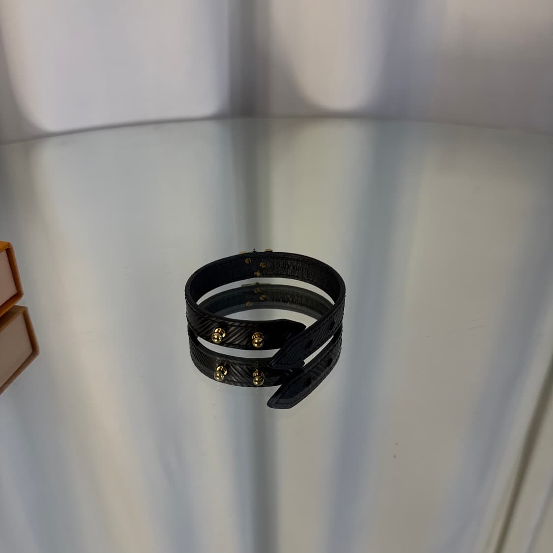 루이비통 LV 에피 트위스트 팔찌 상품이미지4